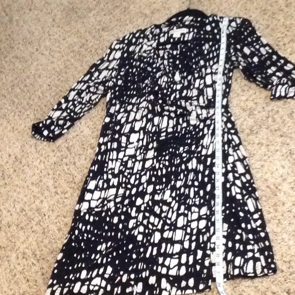 Flattering faux wrap dress - Picture 4 of 4